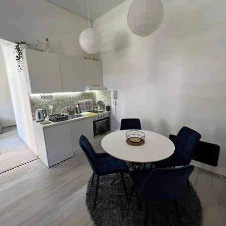The Block - Free Parking Apartment *